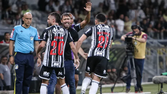 Arquivo:Battaglia-e-coudet.png