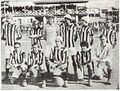 Time do Atlético em 1915. Testi é o primeiro jogador em pé da direita para a esquerda.