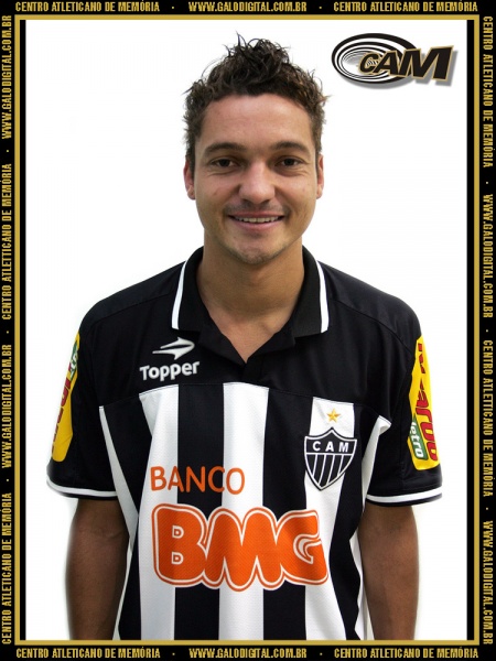 Arquivo:20100518 DiegoMacedo 750.jpg