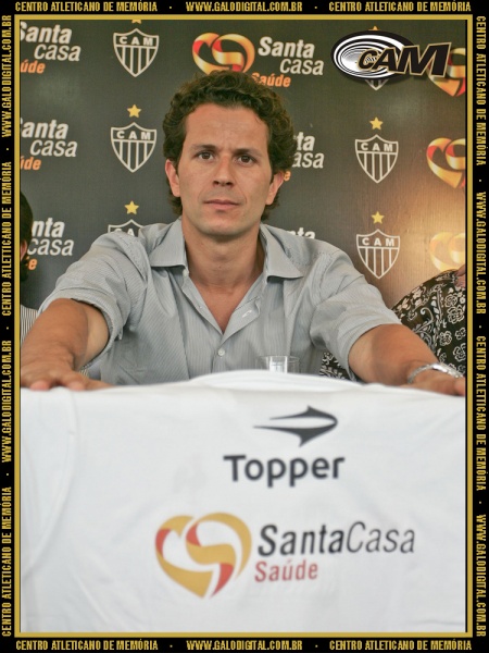 Arquivo:20110112-RodrigoLasmar 750.jpg