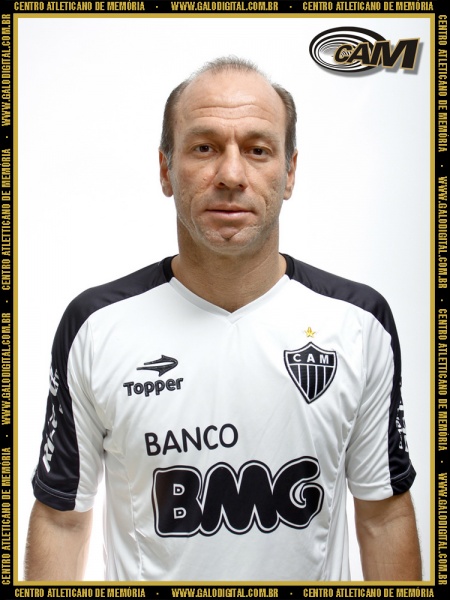 Arquivo:20101007-IvanIzzo 750.jpg