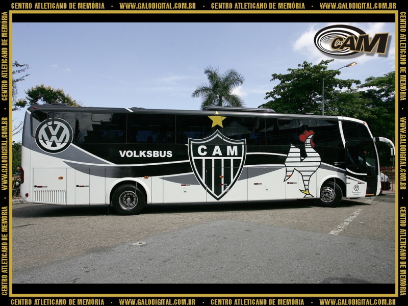 Arquivo:20100119 OnibusdoGalo-1000.jpg